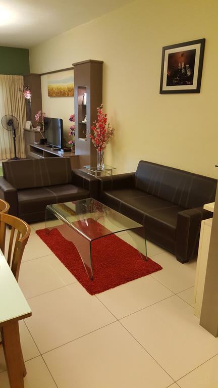 Qaiser Executive Stay East Lake Residence Kampong Bohol Extérieur photo