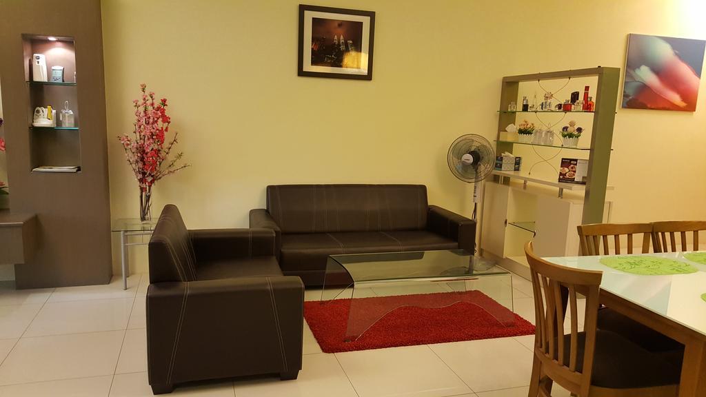 Qaiser Executive Stay East Lake Residence Kampong Bohol Extérieur photo