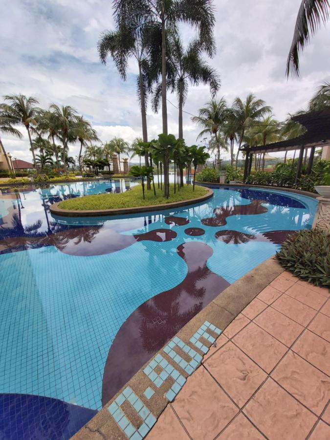 Qaiser Executive Stay East Lake Residence Kampong Bohol Extérieur photo