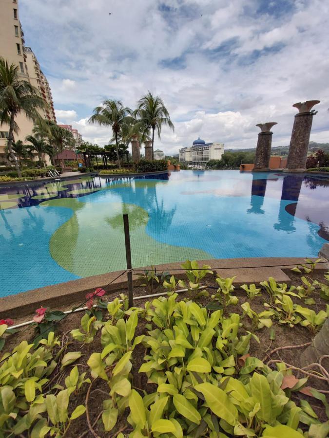 Qaiser Executive Stay East Lake Residence Kampong Bohol Extérieur photo